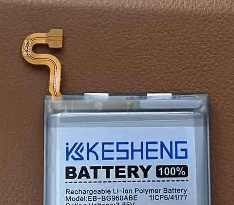 EB-BG960ABE connector detail cropped from the original product photograph